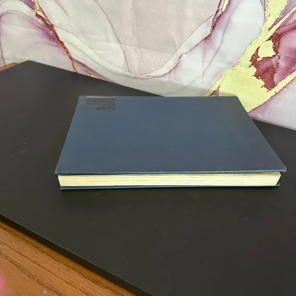 VINTAGE 1982 - NELSONS BIBLE ENCYCLOPEDIA FOR THE FAMILY HARDCOVER BOOK - Picture 3 of 10